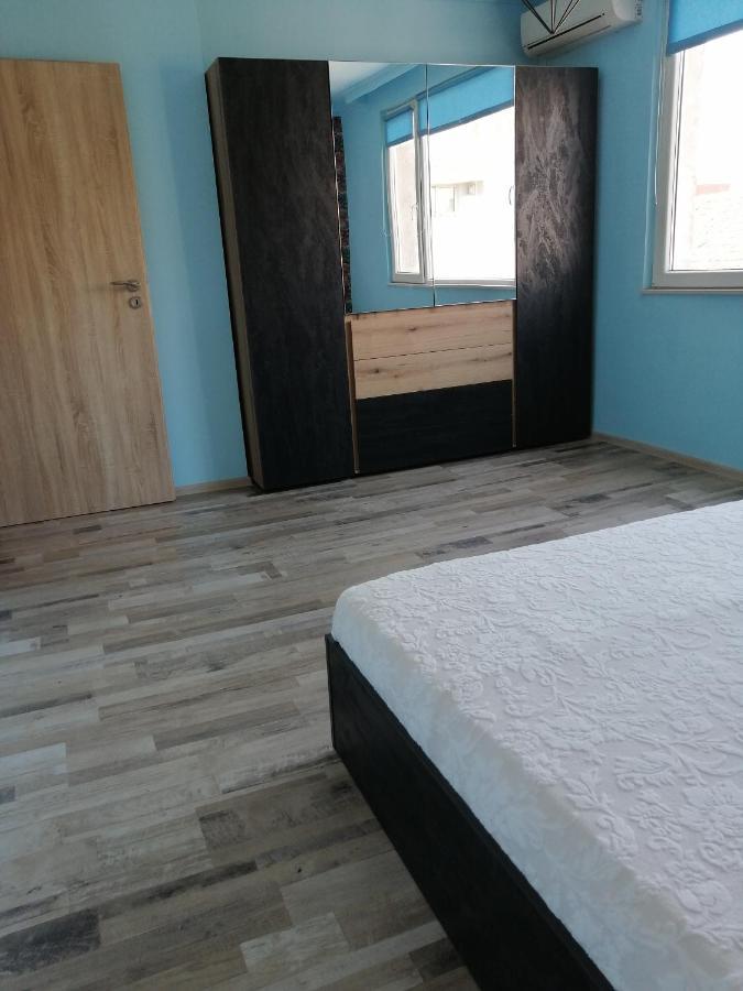 Yanakiev'S Central Apartment 부르가스 외부 사진